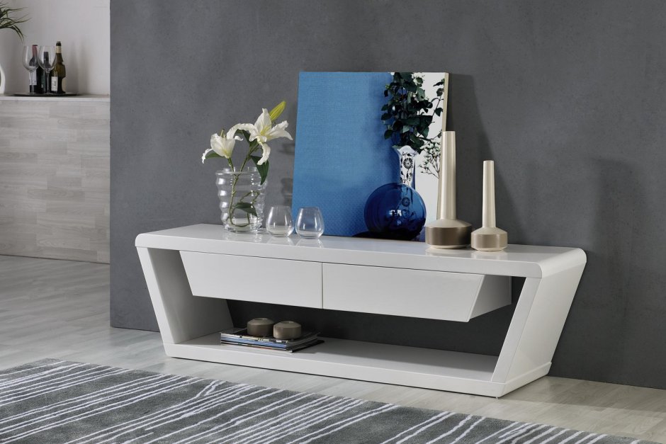 Консоль в гостиную