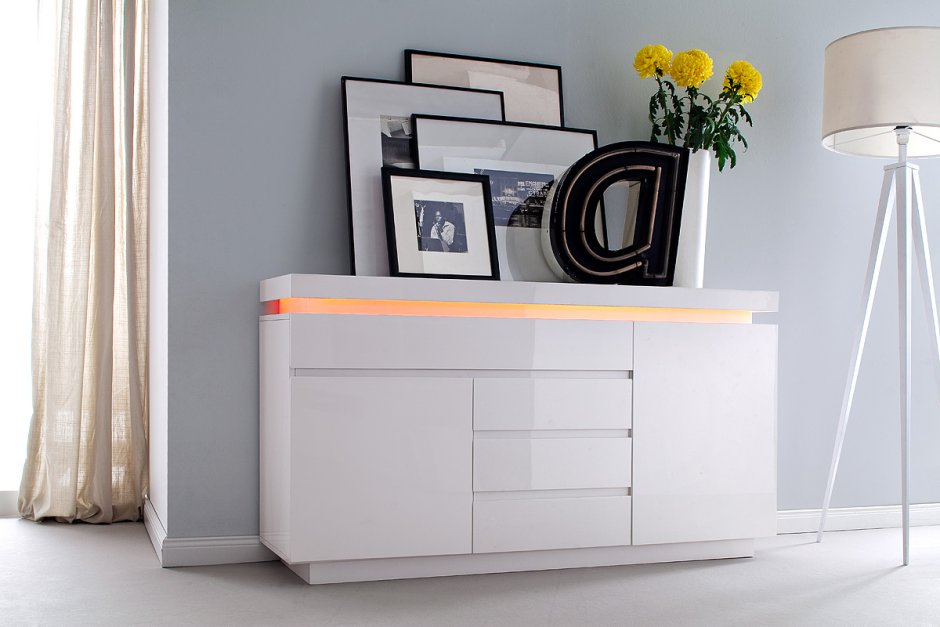 Комод в колониальном стиле