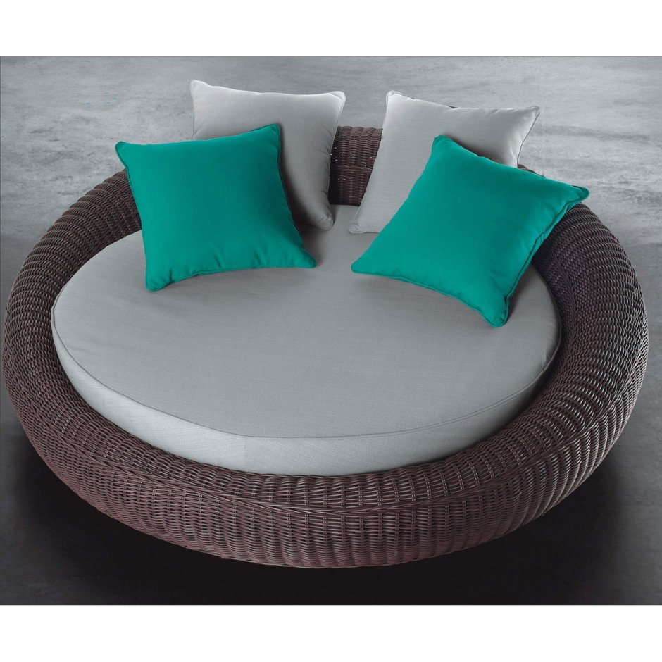 Круглый плетеный диван