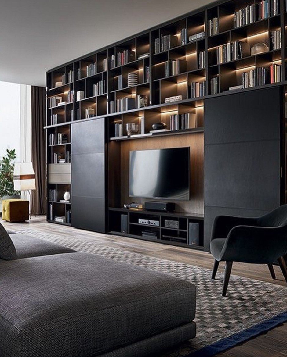 Книжный шкаф