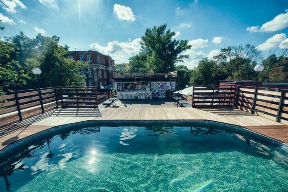 Лофт с бассейном на крыше