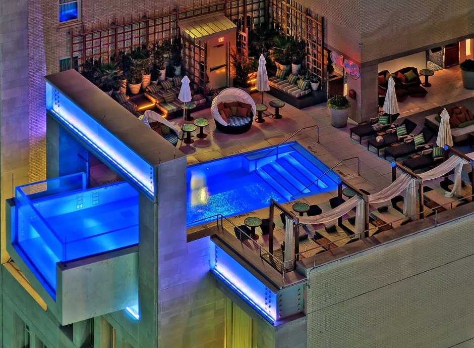 Бассейн на крыше Нью Йорк