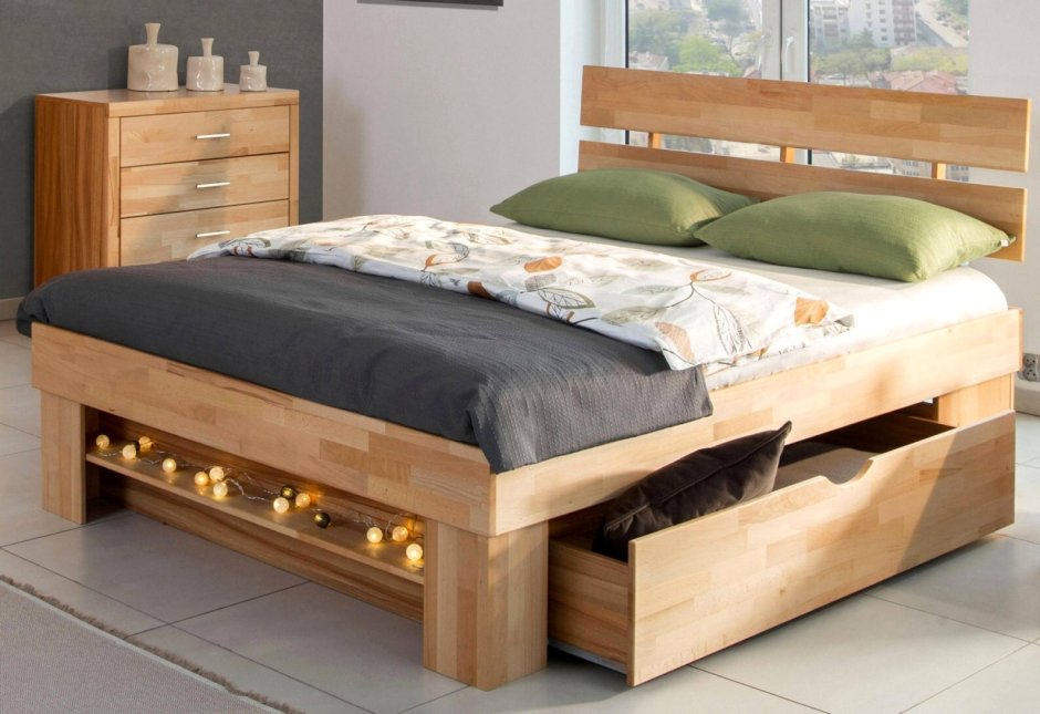 Кровать с выдвижными ящиками