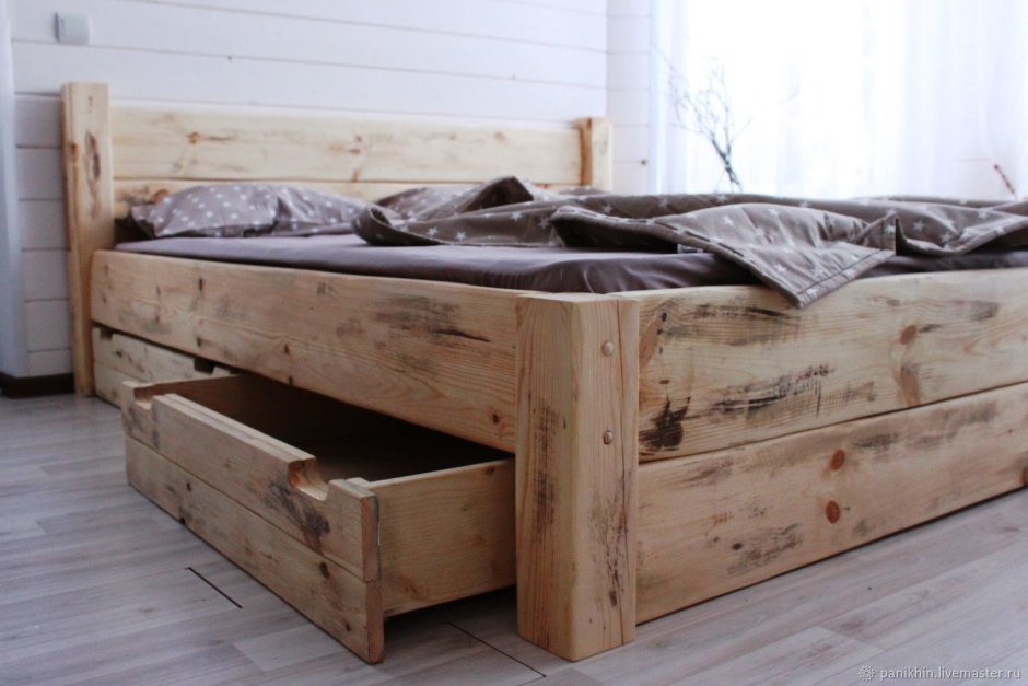 Дизайнерские кровати из дерева