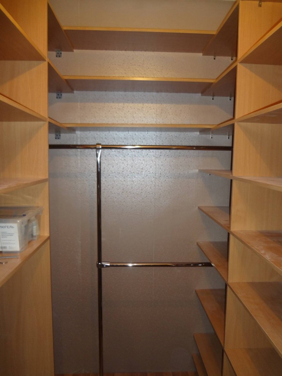 Гардеробная в кладовке в хрущевке