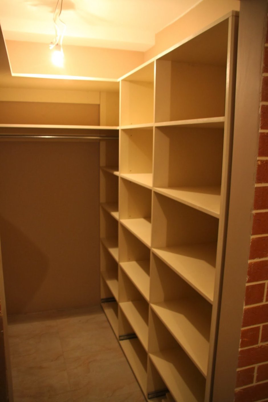 Гардеробная из кладовки