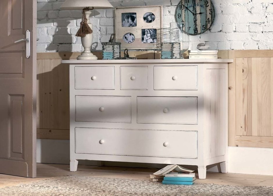 Комод в стиле Сканди
