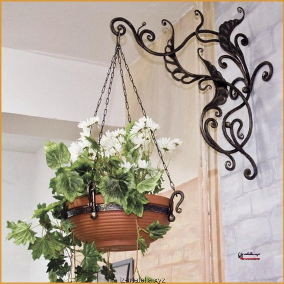 Подвесная подставка для цветов