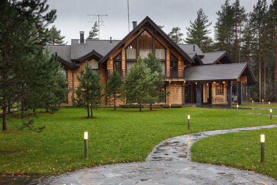 Фахверковый дом в Сосновом лесу