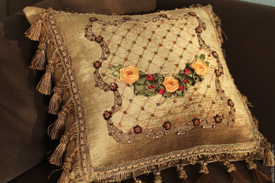Декоративные подушки в стиле Барокко