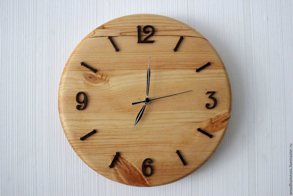 Часы круглые деревянные
