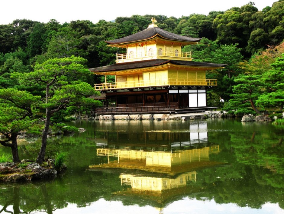 Золотой павильон Кинкакудзи Япония