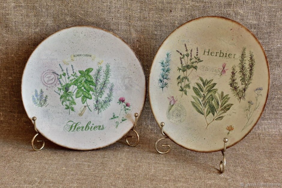 Посуда с прованскими травами