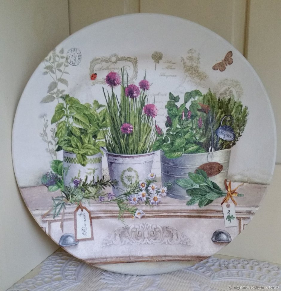 Тарелки в стиле Прованс