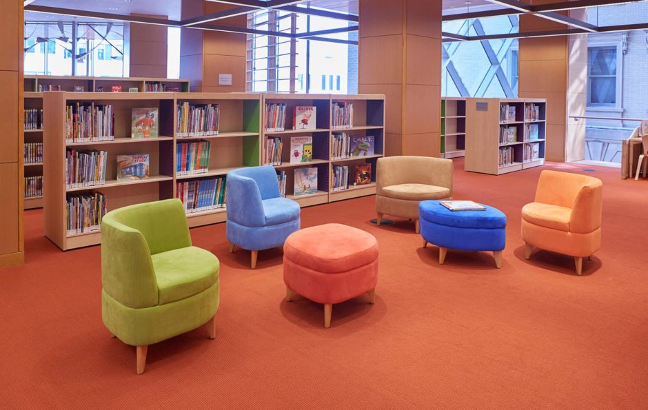 Кресло для библиотеки