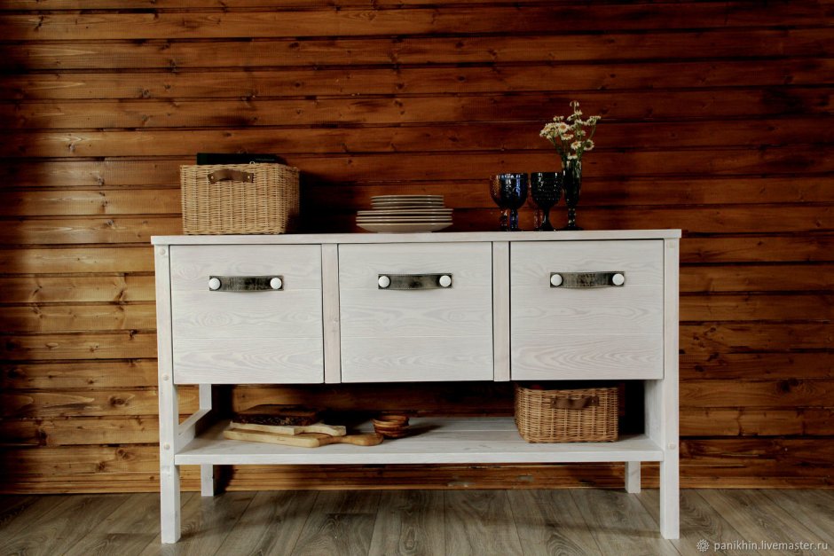 Тумба из дерева