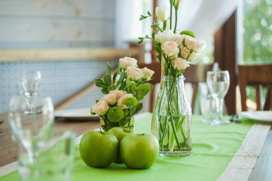 Свадебный декор в зеленых тонах