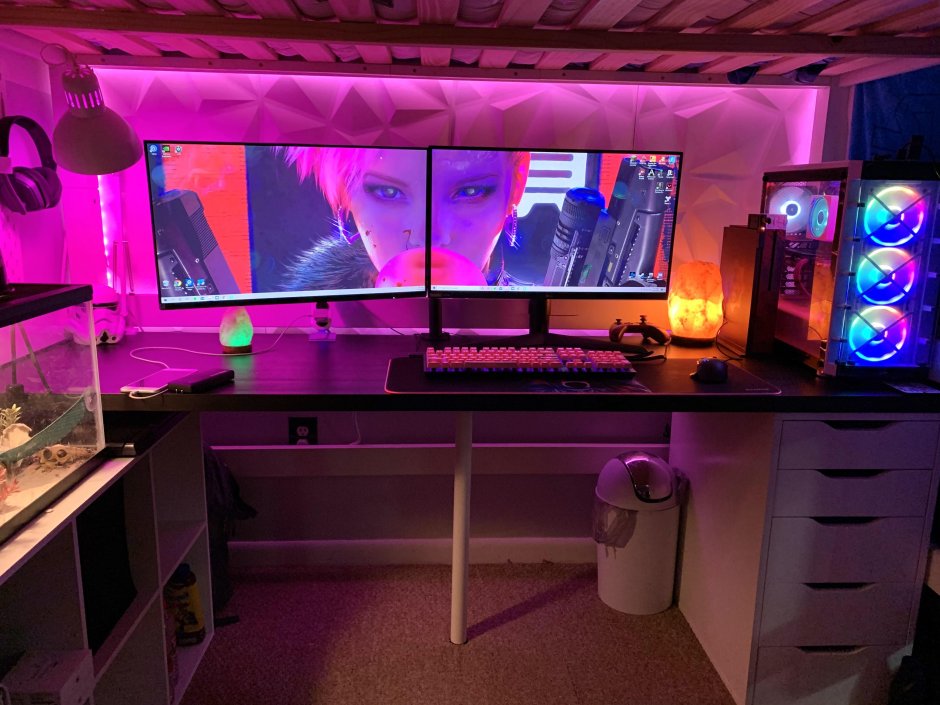 Геймерская комната в адопте