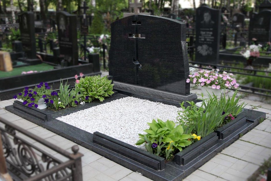 Памятники надгробия