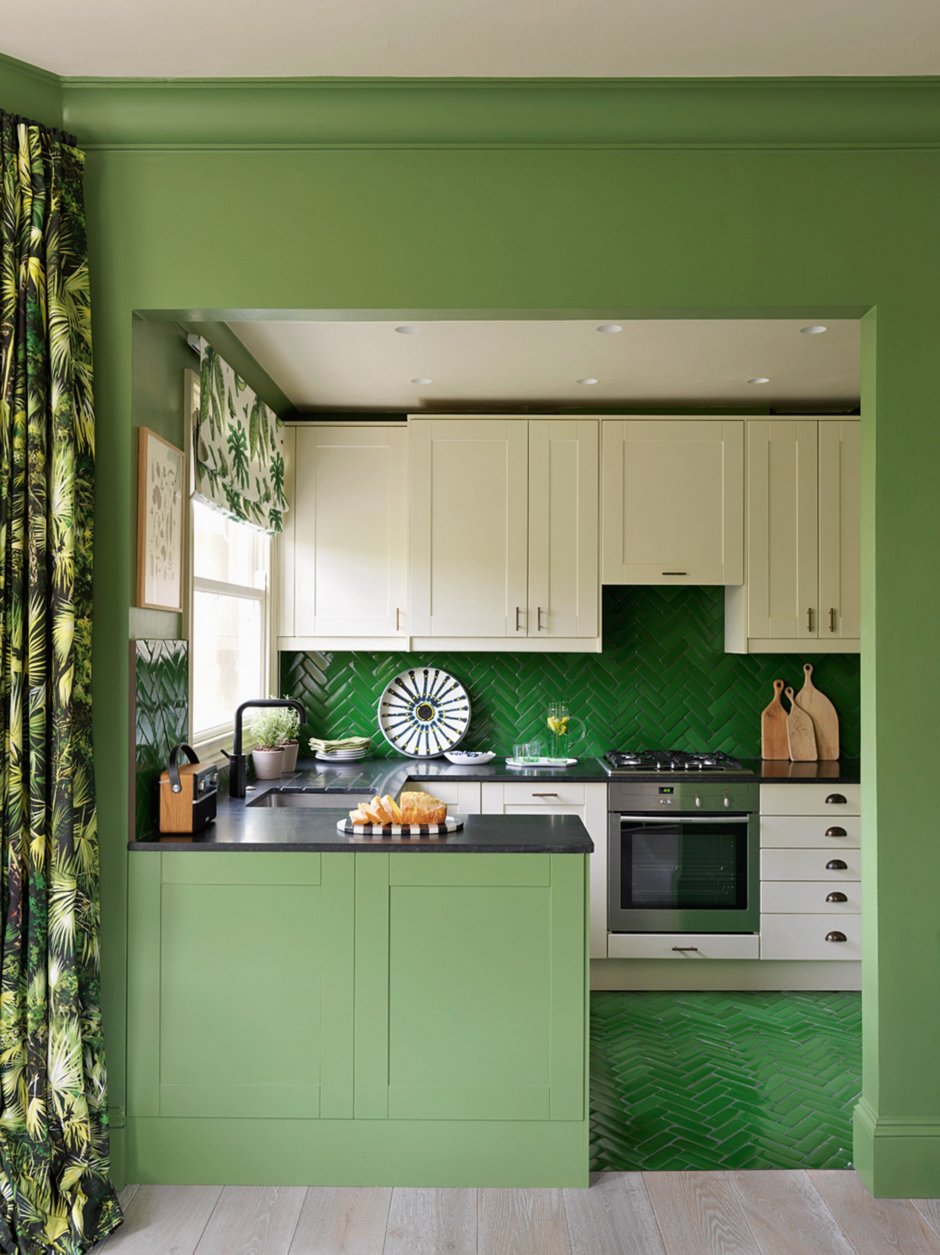 Декор кухни зеленого цвета