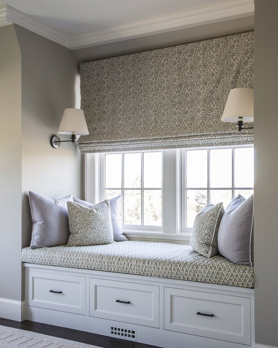 Подоконник диван