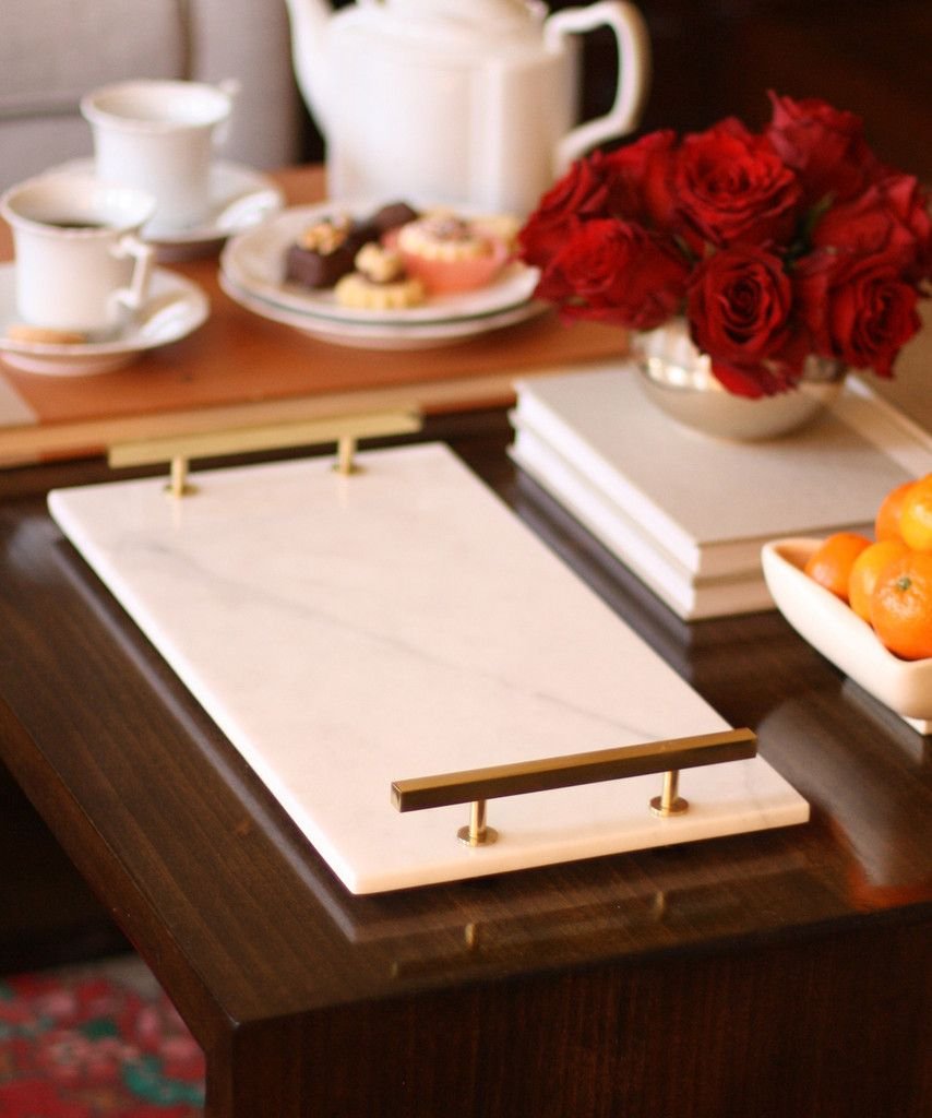 Поднос из белого мрамора