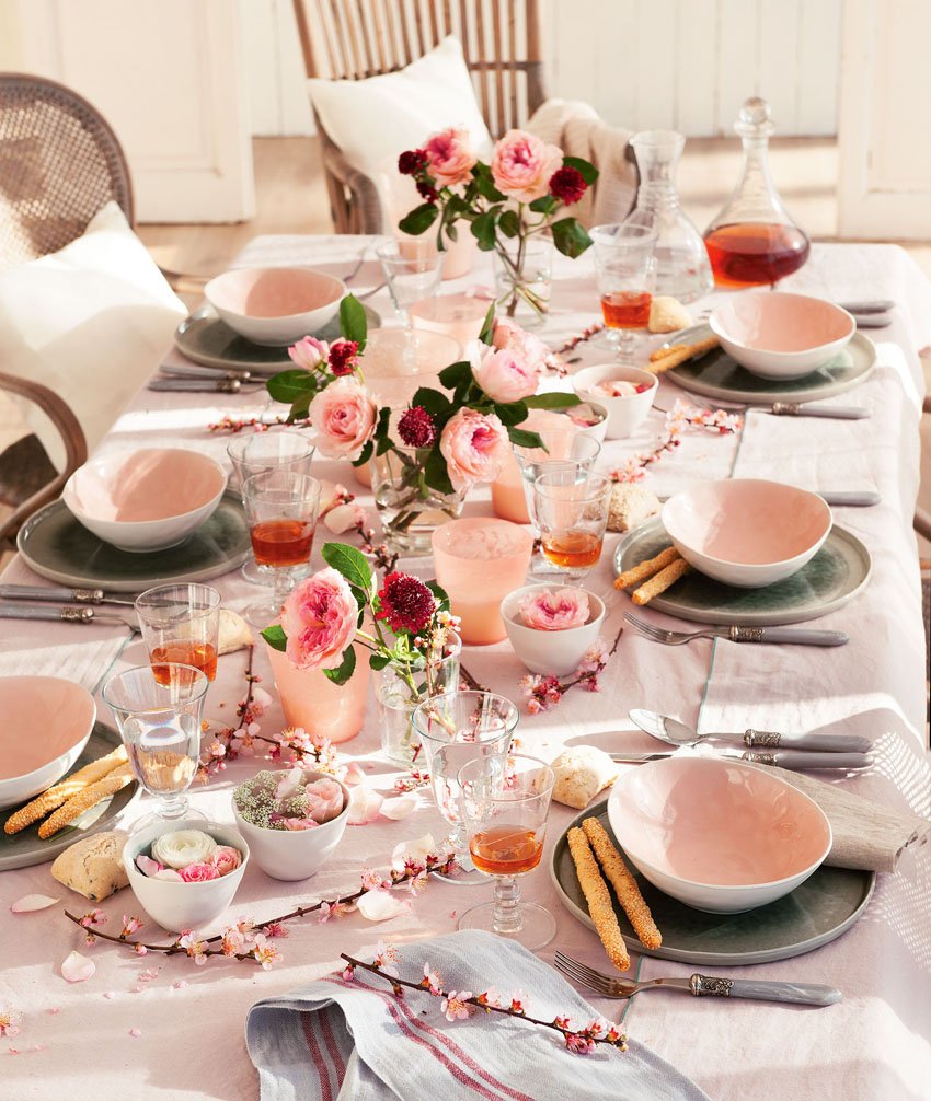 Красиво сервированный стол