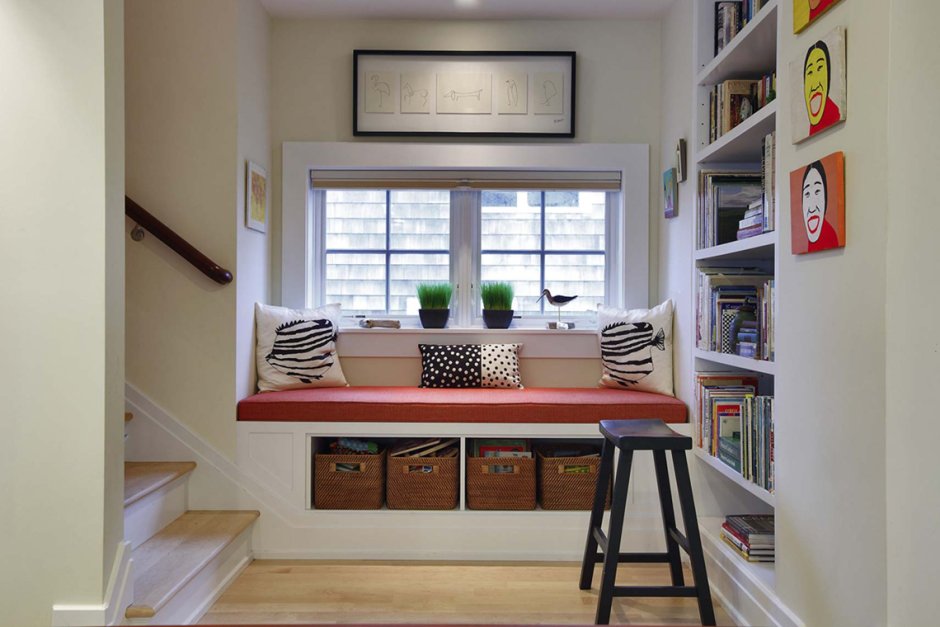 Широкий подоконник для чтения