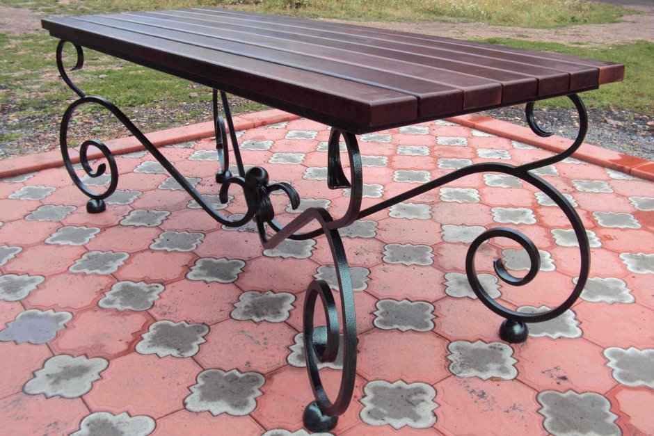 Стол для беседки из металла