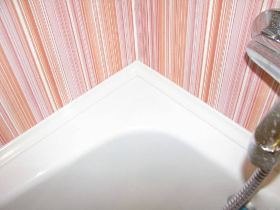 Стык ванны и панелей ПВХ