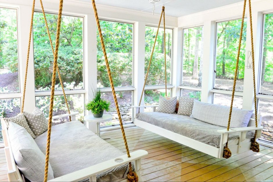 Качели в интерьере