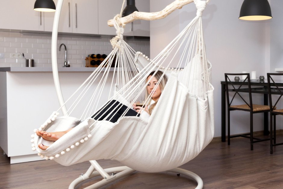 Подвесной диван-качели