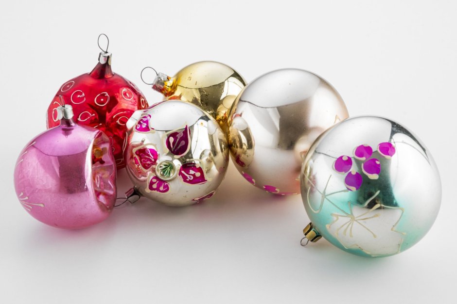 Елочные игрушки