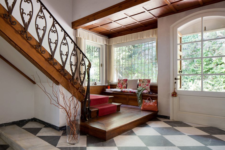 Веранда-прихожая в частном доме