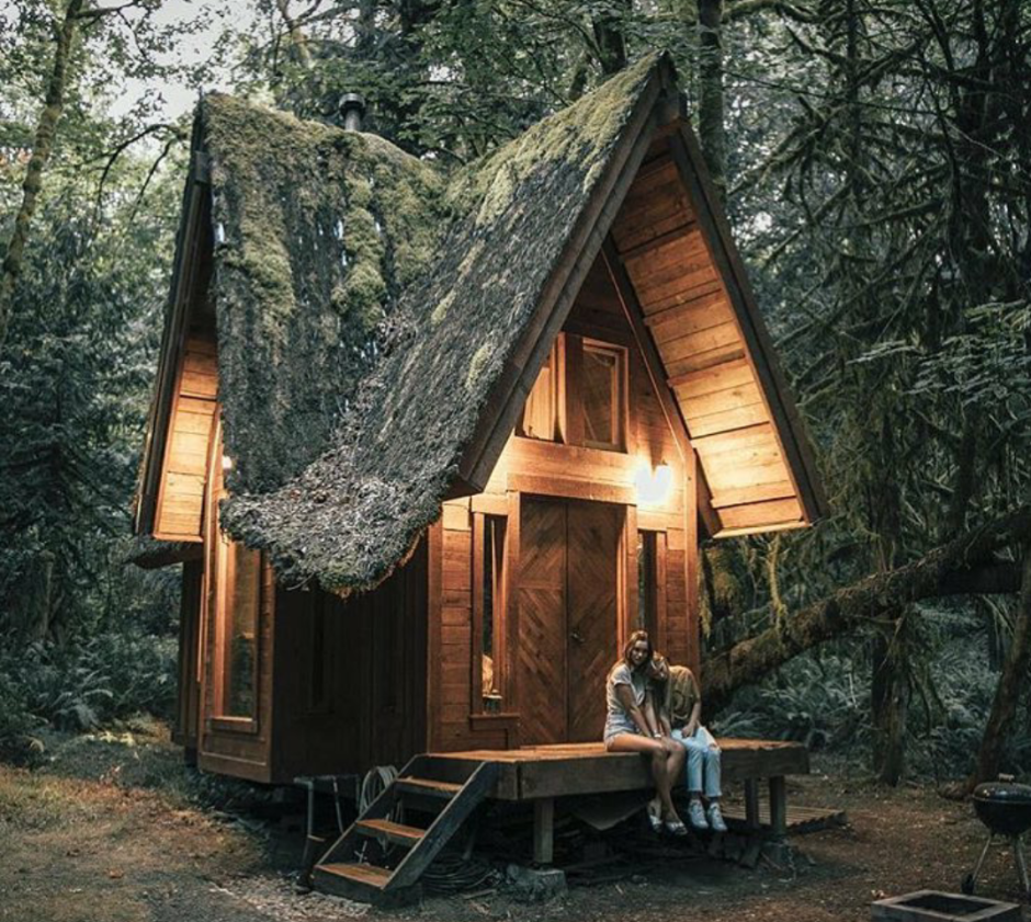 Дачный дом из бытовок