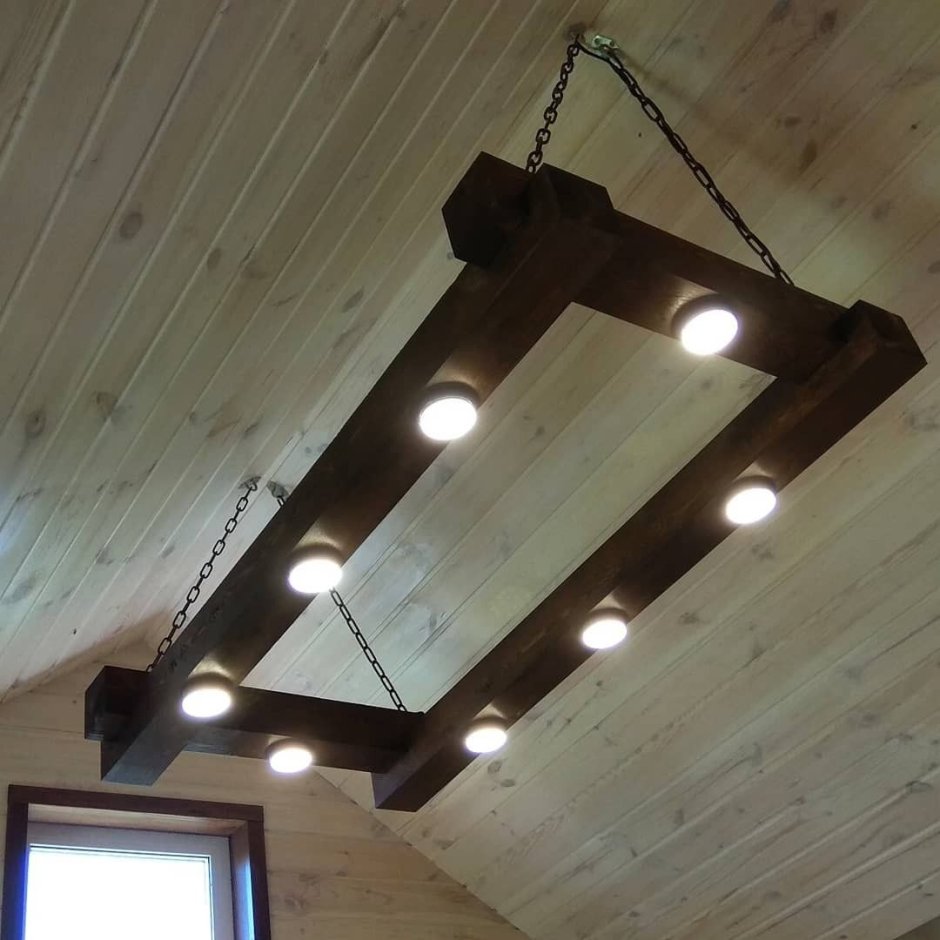 Люстра из доски