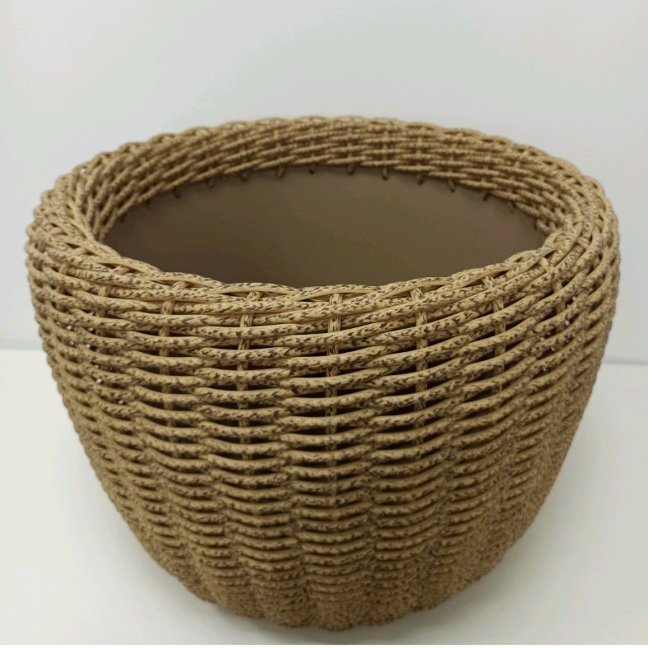 Полиронг материал который плетут вазоны