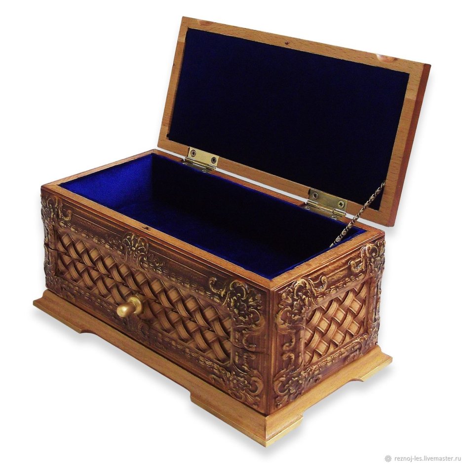 Шкатулка резная e271575