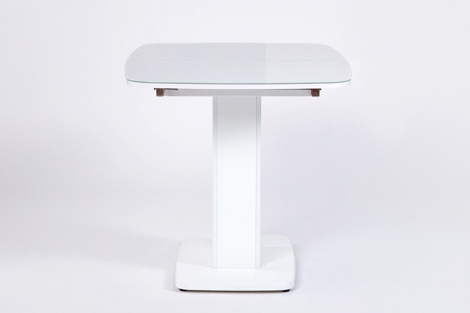 Прямоугольный стол на одной ножке