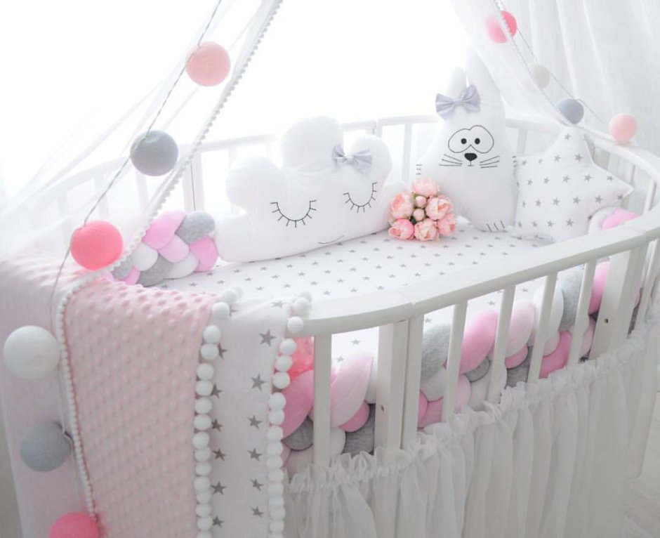 Украшение детской кроватки