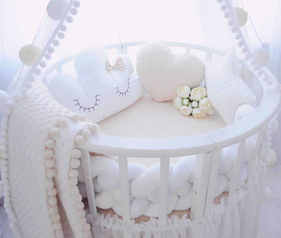 Кроватка для новорожденной девочки круглая