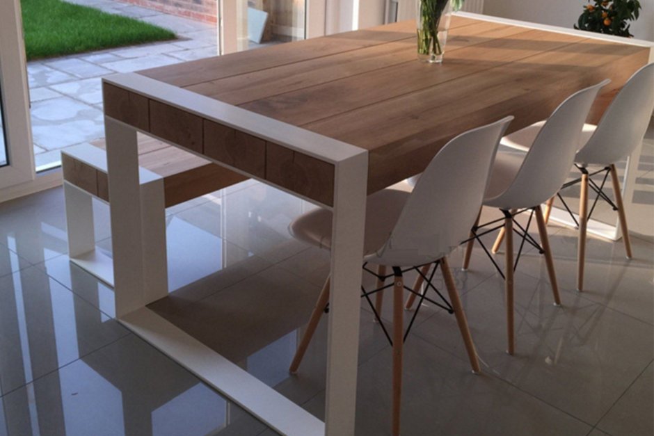 Обеденный стол в эко стиле