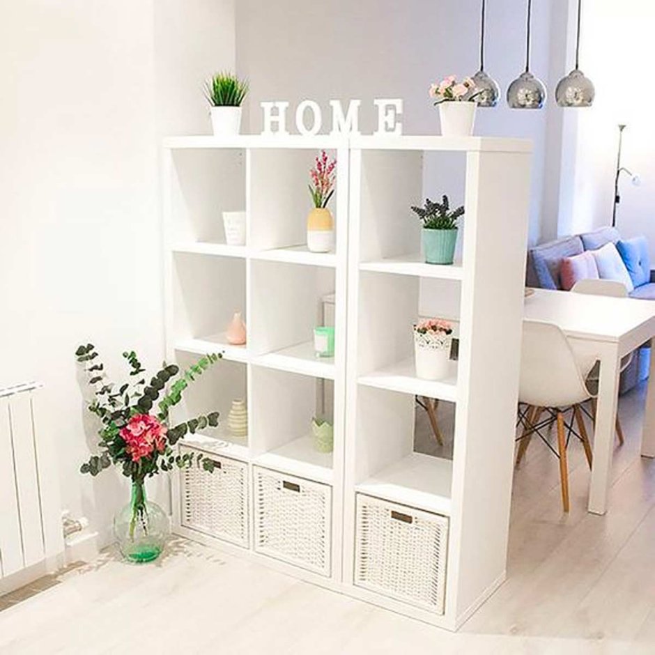 Перегородка между коридором и гостиной