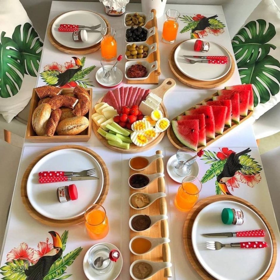 Сервировка стола