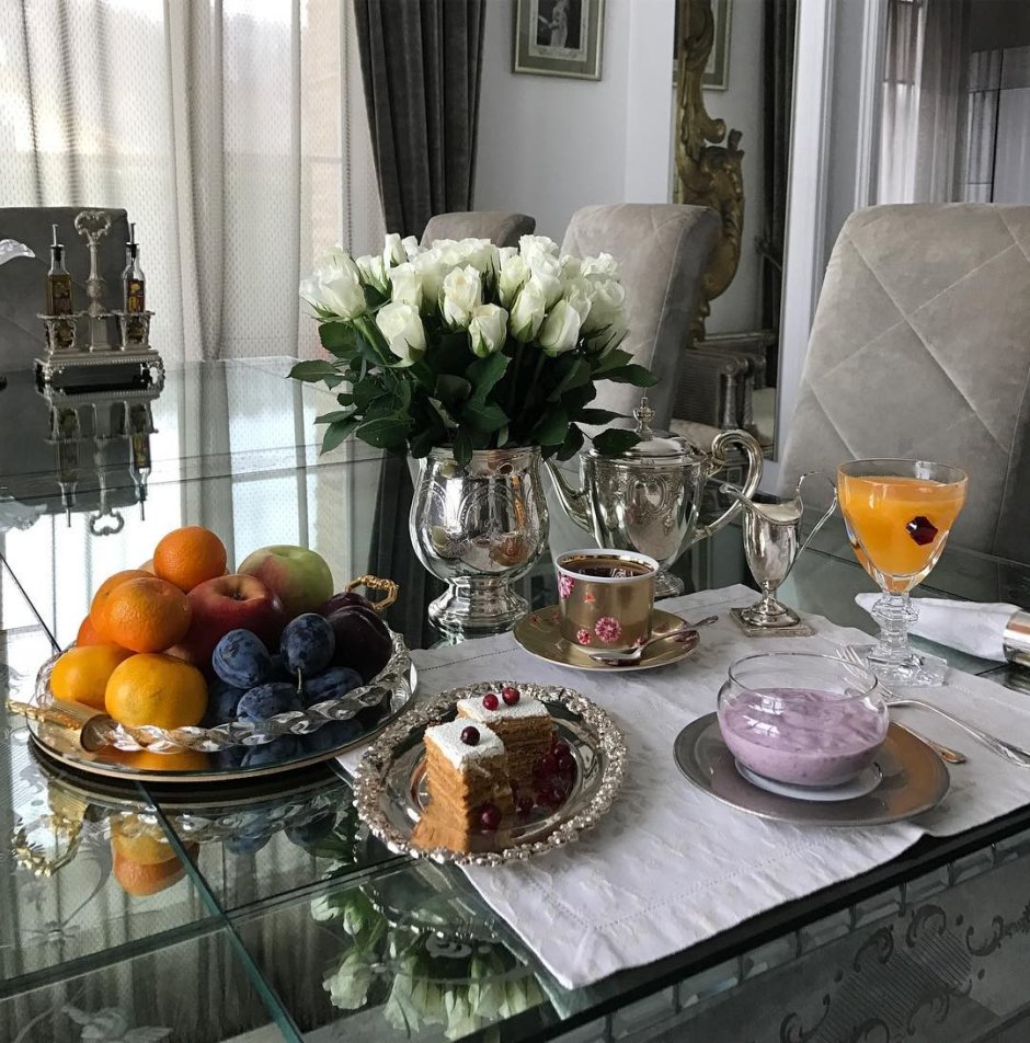 Сервировка праздничного стола