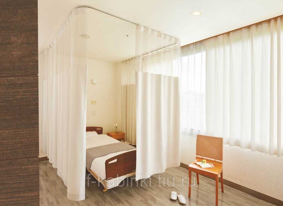 Зонирование комнаты шторами