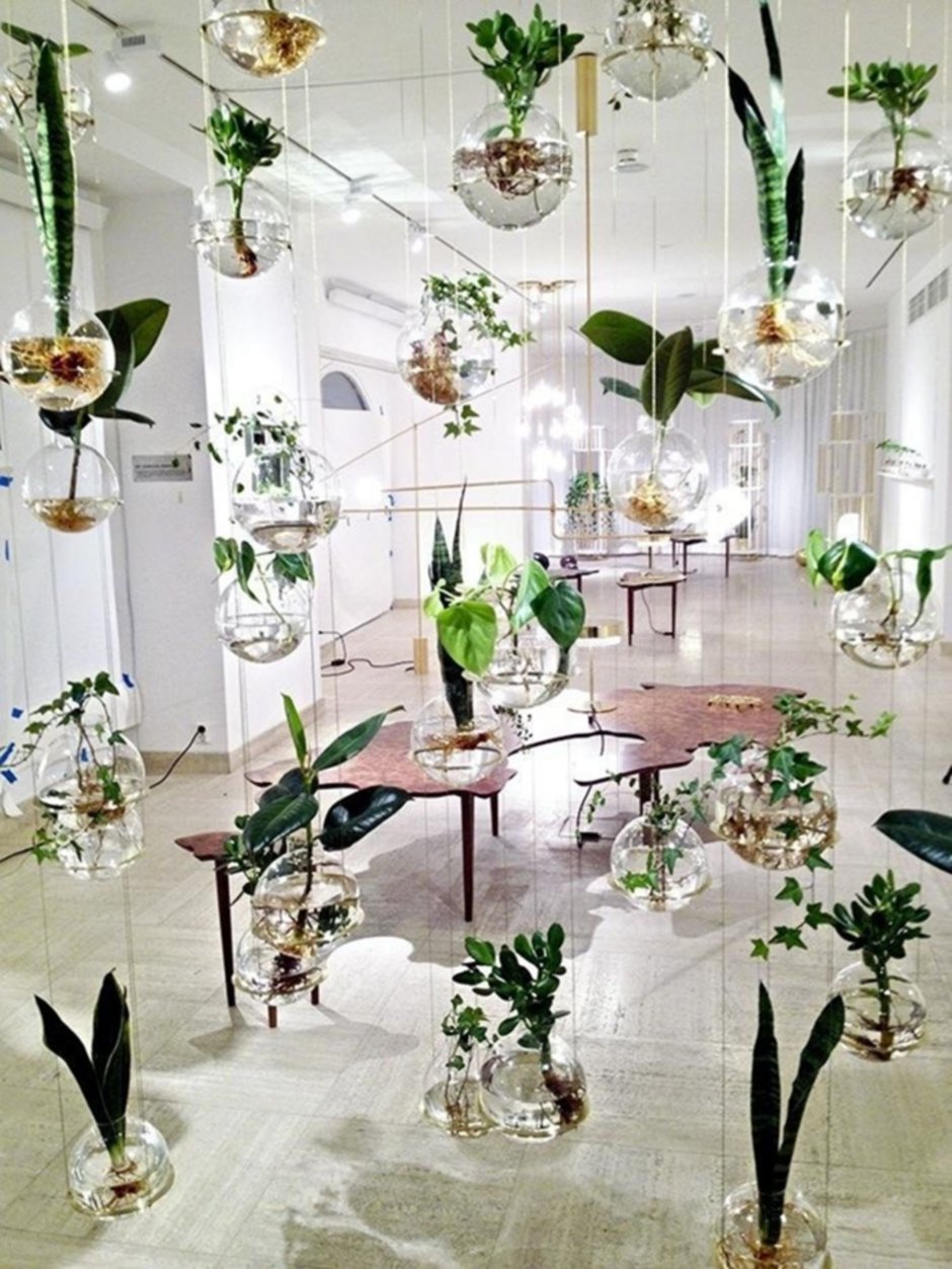 Декоративная Цветочная композиция