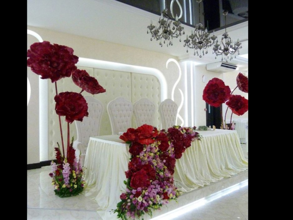 Украшение цветами