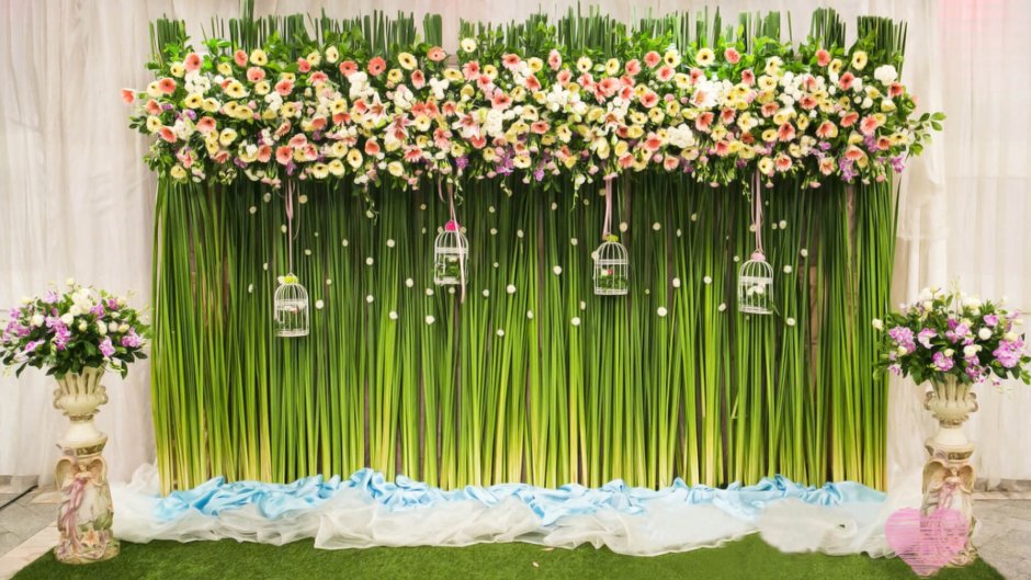 Весеннее украшение помещения