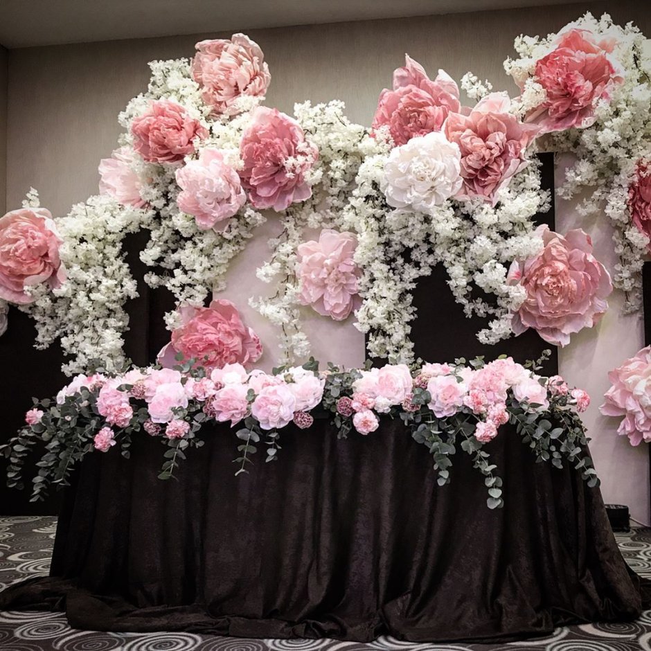 Красивый интерьер с цветами